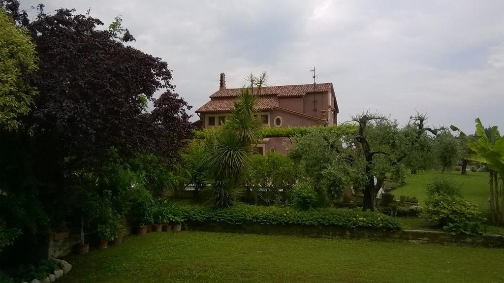 Bed And Breakfast Posserle Padenghe sul Garda Bagian luar foto