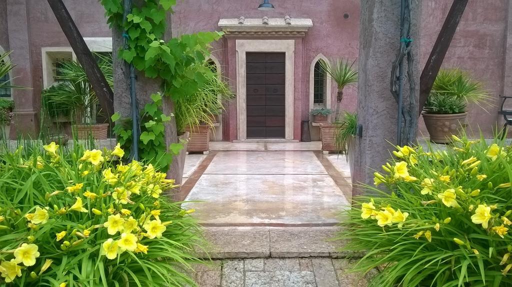 Bed And Breakfast Posserle Padenghe sul Garda Bagian luar foto